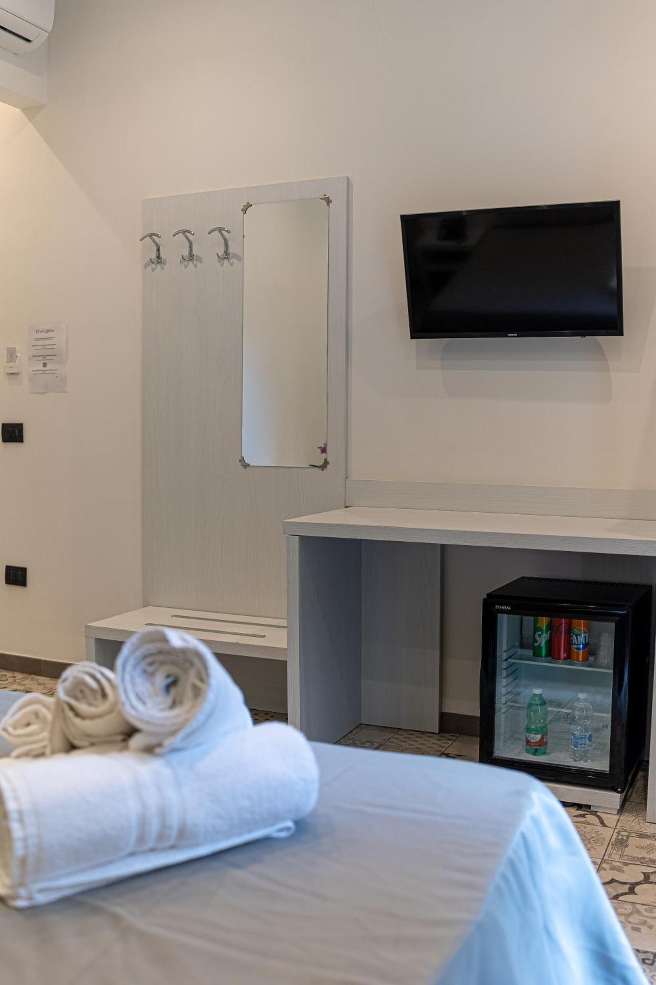Residenza San Lorenzo Napoli Ngoại thất bức ảnh