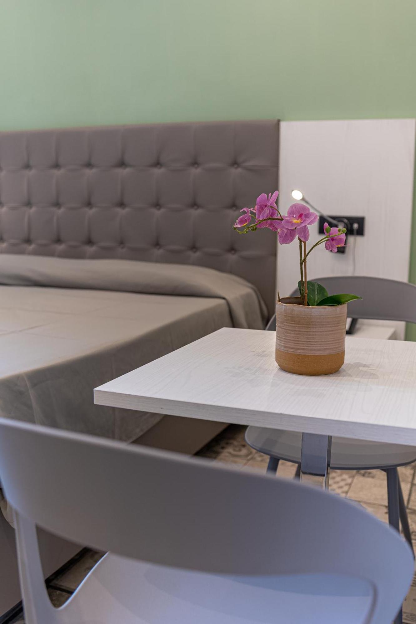 Residenza San Lorenzo Napoli Ngoại thất bức ảnh